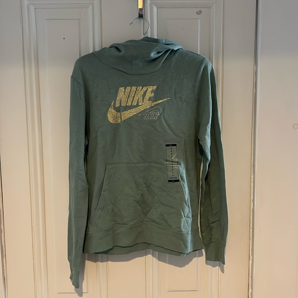 Brand new Nike sweatshirt